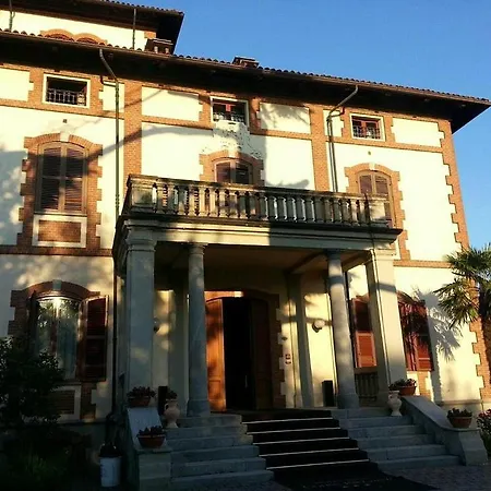 Szálloda Conte Riccardi Rocca D'Arazzo