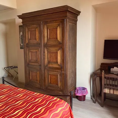 Szálloda Conte Riccardi