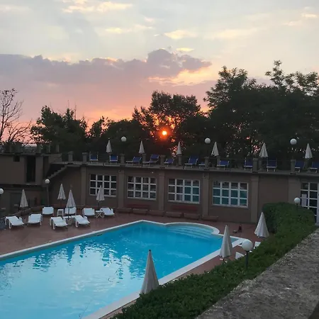 Conte Riccardi Szálloda 3*