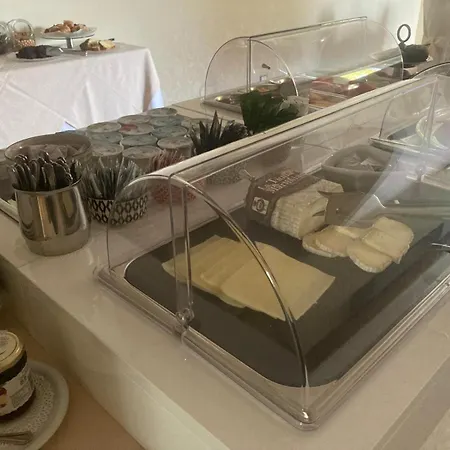 Szálloda Conte Riccardi 3*