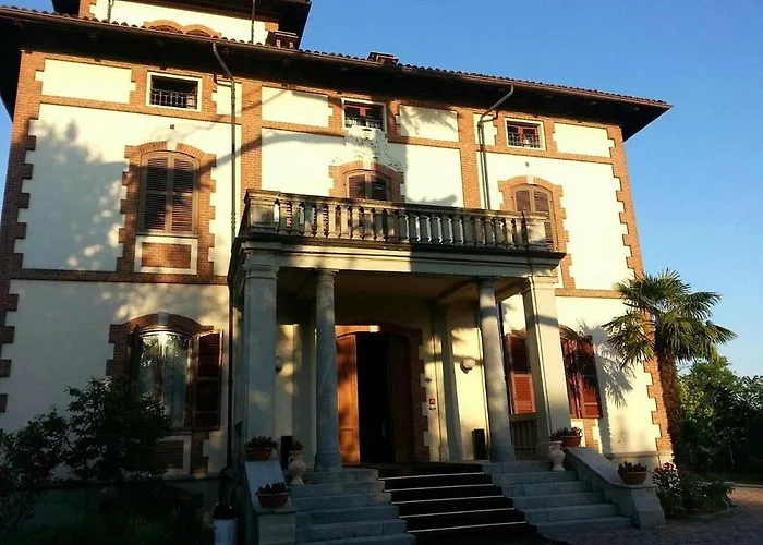 Hotel Conte Riccardi Rocca D'Arazzo