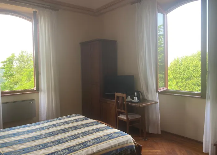 Hotel Conte Riccardi Rocca D'Arazzo