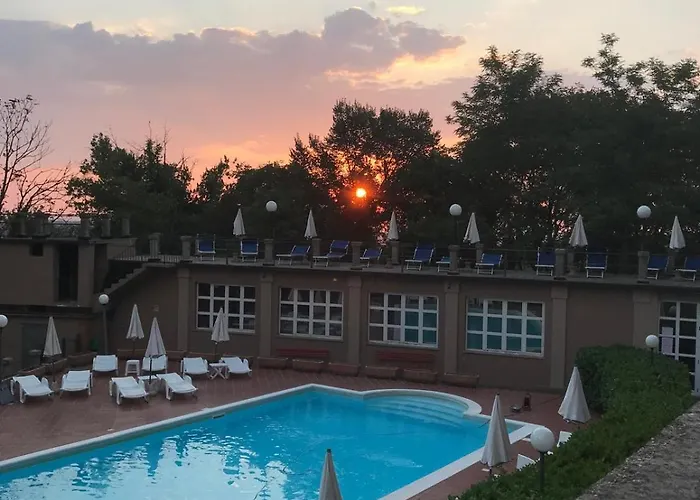 Conte Riccardi Hotel 3*